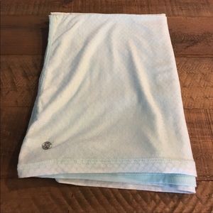 Lululemon infinity scarf *unique mint color*